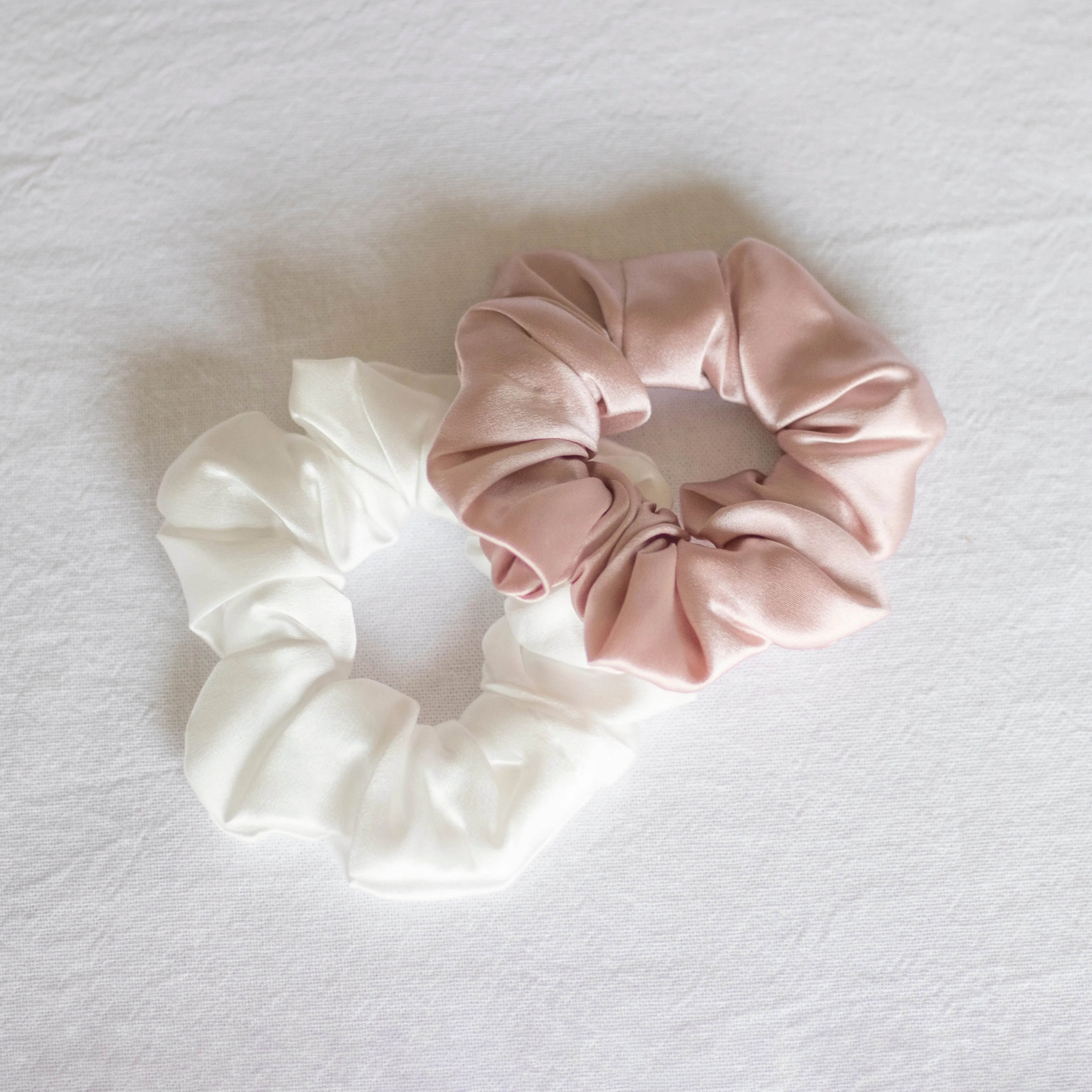 Silk scrunchie - Ivory